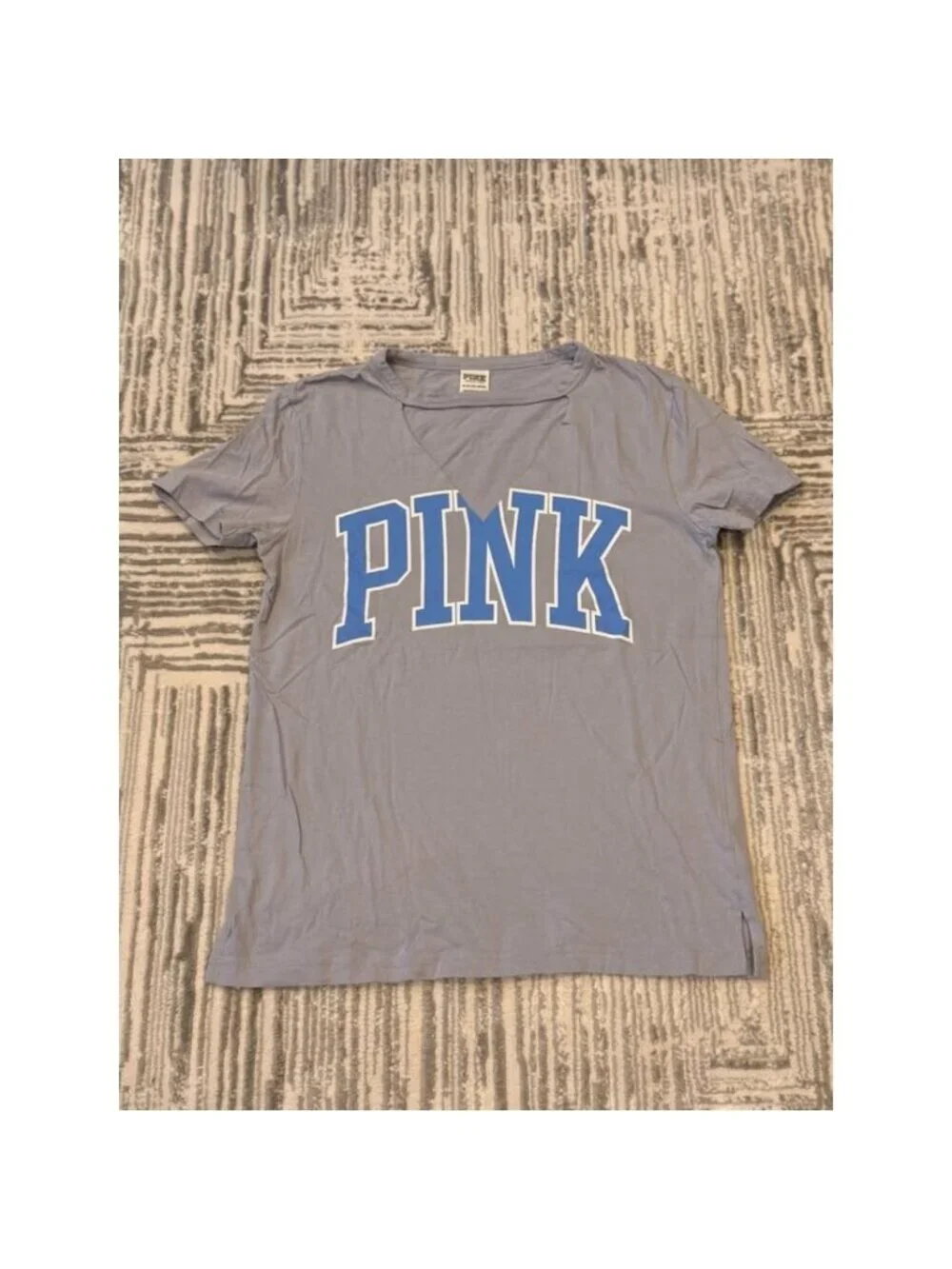 Pink Victoria's Secret women's XS (oversized) gray/blue V-neck t-shirt w/cut-out